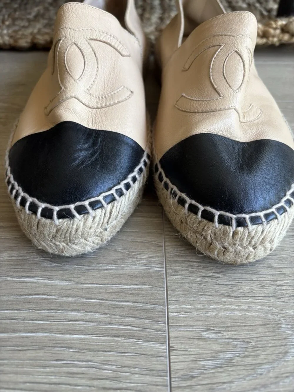 CHANEL Beige Tan & Black Lambskin Espadrilles Shoes Flats Sz 40
